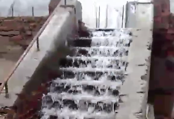 Один из спальных районов Днепра заливает водой (ВИДЕО) Фото № 0 Один из спальных районов Днепра заливает водой (ВИДЕО) Фото № 0
