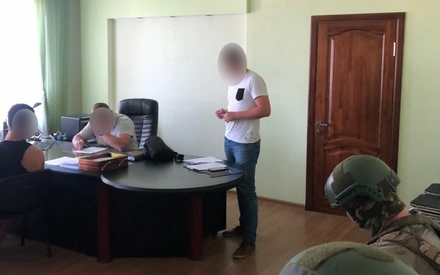 На Днепропетровщине прокатилась волна обысков Фото № 0 На Днепропетровщине прокатилась волна обысков Фото № 0