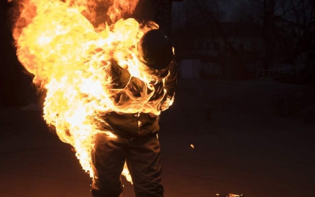 В Днепре друзья пытались сжечь соседа заживо Фото № 0 В Днепре друзья пытались сжечь соседа заживо Фото № 0