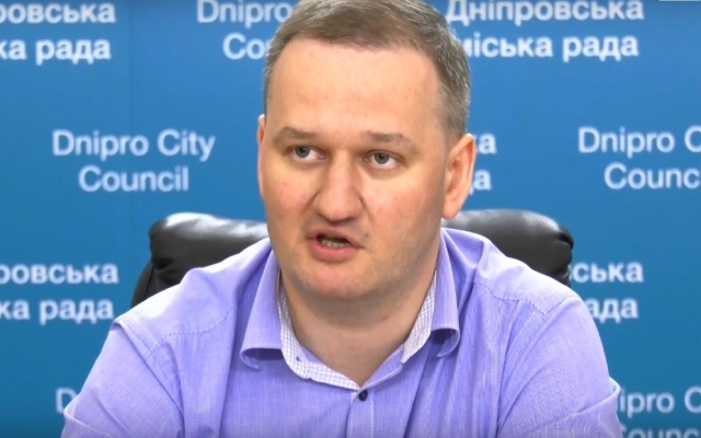 В Днепре обновляют уличное освещение Фото № 0 В Днепре обновляют уличное освещение Фото № 0