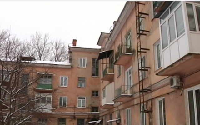 На Днепропетровщине ураганом снесло крышу дома Фото № 0 На Днепропетровщине ураганом снесло крышу дома Фото № 0