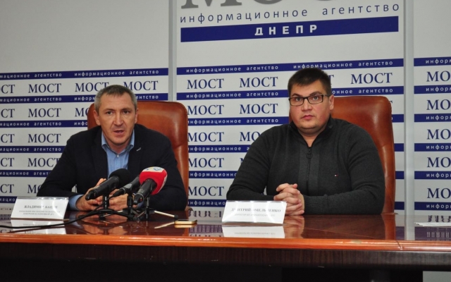 Представители мэрии Днепра рассказали об изменениях в сфере парковки Фото № 1 Представители мэрии Днепра рассказали об изменениях в сфере парковки Фото № 1