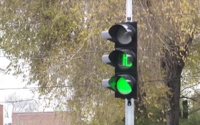 В Днепре продолжают устанавливать новые светофоры Фото № 0 В Днепре продолжают устанавливать новые светофоры Фото № 0