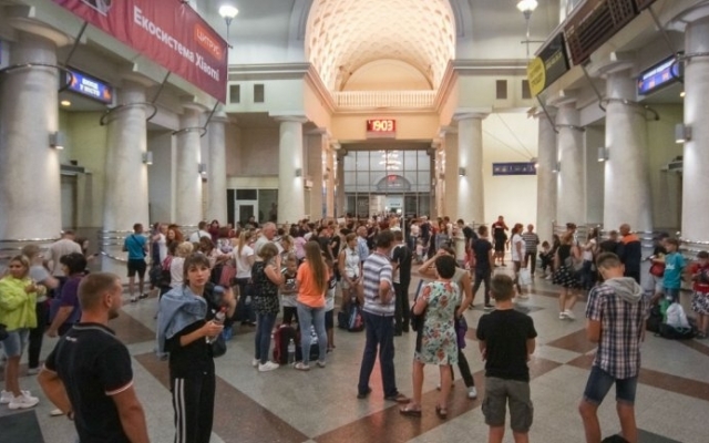 Из Днепра более 300 детей отправили в лагери отдыха Фото № 0 Из Днепра более 300 детей отправили в лагери отдыха Фото № 0