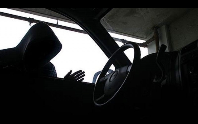 В Днепре задержали угонщика автомобиля Фото № 0 В Днепре задержали угонщика автомобиля Фото № 0