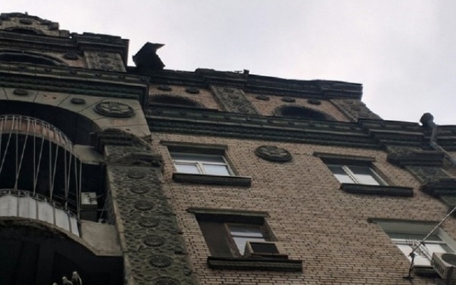 В Днепропетровске лифт снес крышу дома Фото № 1 В Днепропетровске лифт снес крышу дома Фото № 1