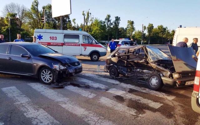 ДТП в регионе: во время столкновения двух авто пострадали пять человек Фото № 0 ДТП в регионе: во время столкновения двух авто пострадали пять человек Фото № 0