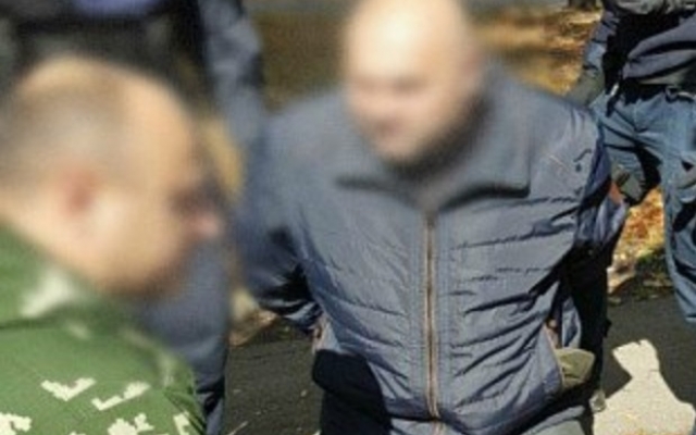 На Днепропетровщине мужчина стрелял в автомобиль Фото № 0 На Днепропетровщине мужчина стрелял в автомобиль Фото № 0