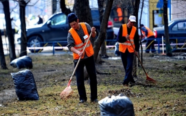 На Днепропетровщине дворники будут работать по ночам Фото № 1 На Днепропетровщине дворники будут работать по ночам Фото № 1