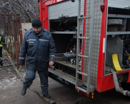 В Днепре при пожаре погиб мужчина Фото № 0 В Днепре при пожаре погиб мужчина Фото № 0