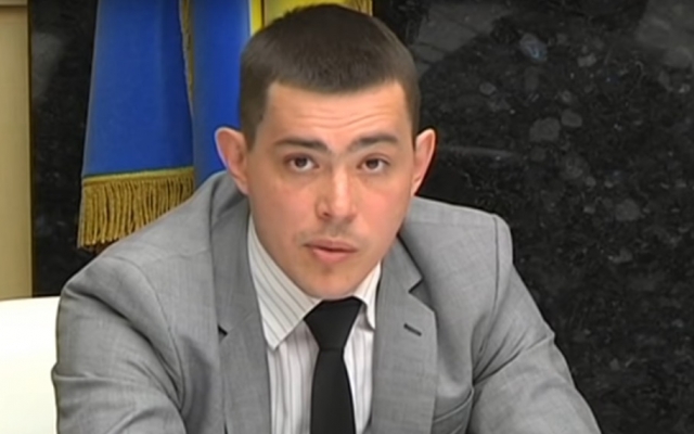 Прокуратура расследует скандал из-за новогодней елки Фото № 0 Прокуратура расследует скандал из-за новогодней елки Фото № 0