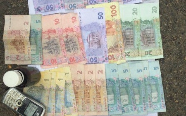 На Днепропетровщине продают опиум прямо на улице Фото № 2 На Днепропетровщине продают опиум прямо на улице Фото № 2