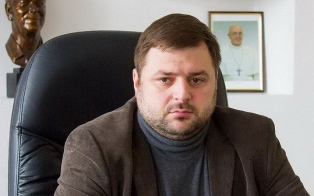 Михаил Лысенко перечислил днепрянину 7000 гривен Фото № 1 Михаил Лысенко перечислил днепрянину 7000 гривен Фото № 1