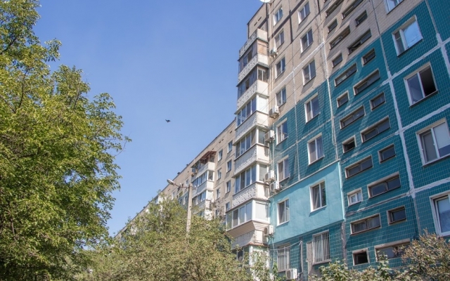 В Днепре продолжают ремонтировать лифты и крыши Фото № 7 В Днепре продолжают ремонтировать лифты и крыши Фото № 7