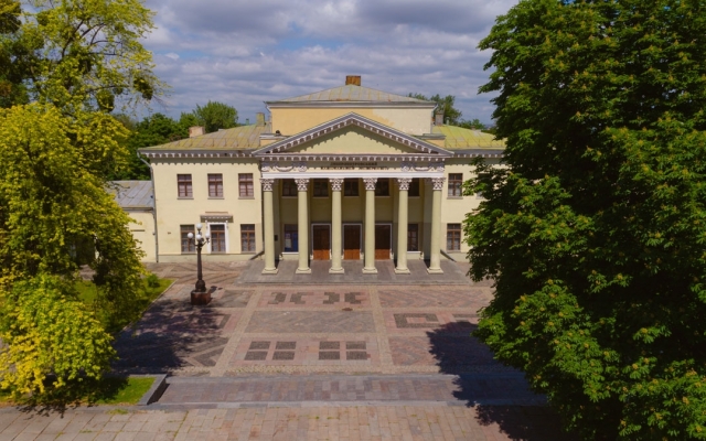 В Днепре разрушается дворец студентов ДНУ Фото № 0 В Днепре разрушается дворец студентов ДНУ Фото № 0