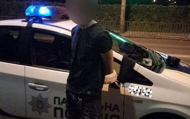 В центре Днепра мужчине разбили голову Фото № 0 В центре Днепра мужчине разбили голову Фото № 0