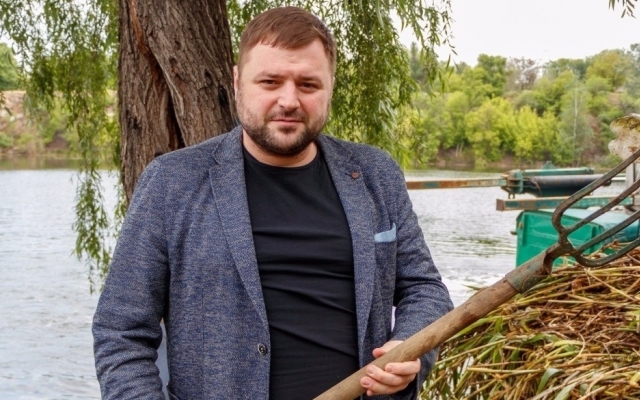 В Днепре началась очистка карьера на Красном камне Фото № 0 В Днепре началась очистка карьера на Красном камне Фото № 0