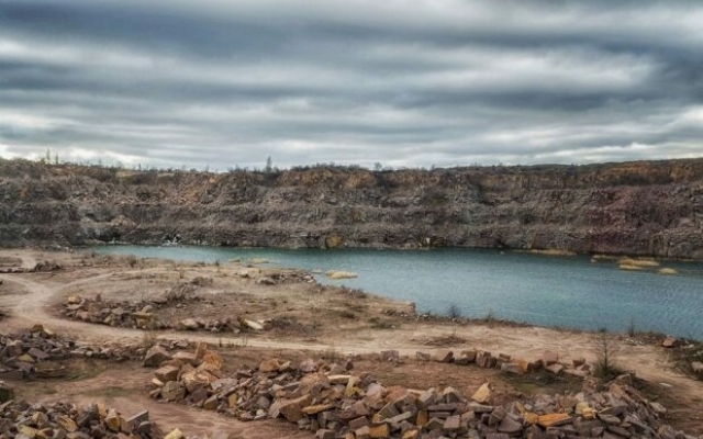 В Днепропетровской области течёт единственный степной водопад в Украине Фото № 3 В Днепропетровской области течёт единственный степной водопад в Украине Фото № 3