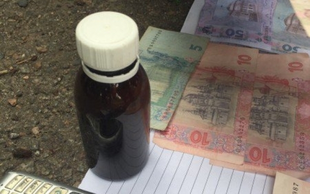 На Днепропетровщине продают опиум прямо на улице Фото № 0 На Днепропетровщине продают опиум прямо на улице Фото № 0