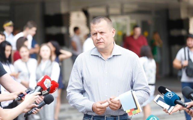 Борис Филатов открыл Аллею многонационального города Фото № 13 Борис Филатов открыл Аллею многонационального города Фото № 13