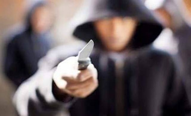 Поножовщина на улице Днепра: на Мазепы ранили горожанина Фото № 0 Поножовщина на улице Днепра: на Мазепы ранили горожанина Фото № 0