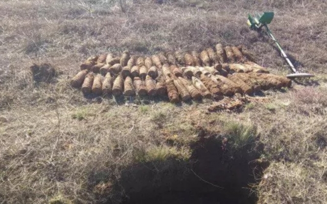 На Днепропетровщине обнаружили 139 боеприпасов Фото № 0 На Днепропетровщине обнаружили 139 боеприпасов Фото № 0