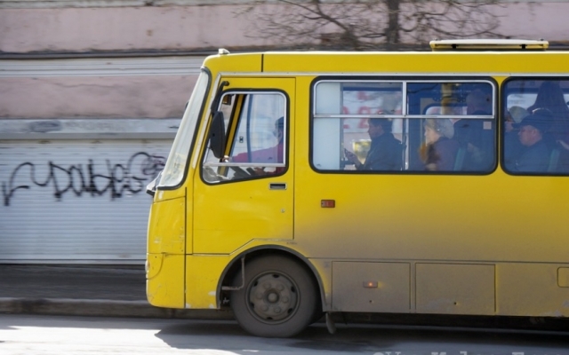 На Днепропетровщине школьница травмировалась в маршрутке Фото № 0 На Днепропетровщине школьница травмировалась в маршрутке Фото № 0