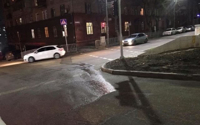 В центре Днепра перекрыли движение транспорта Фото № 0 В центре Днепра перекрыли движение транспорта Фото № 0
