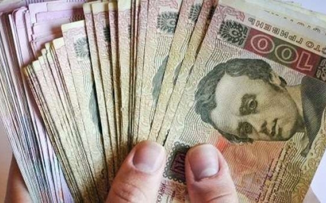 В Днипре аферист расплатился фальшивыми деньгами Фото № 0 В Днипре аферист расплатился фальшивыми деньгами Фото № 0