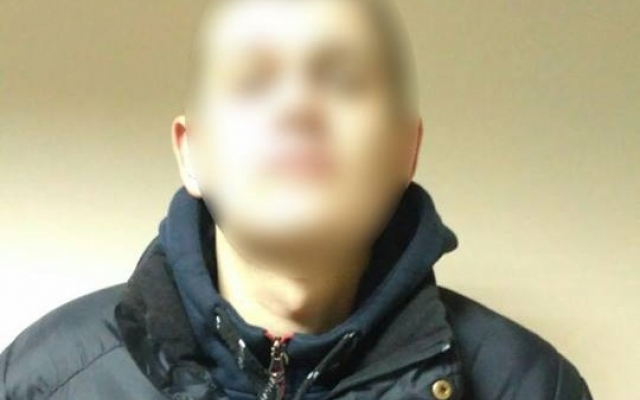 Полиция Днепра доставила дезертира в Военную прокуратуру Фото № 0 Полиция Днепра доставила дезертира в Военную прокуратуру Фото № 0