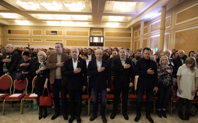 Более тысячи днепрян встретились с участниками президентских праймериз УКРОПа Фото № 2 Более тысячи днепрян встретились с участниками президентских праймериз УКРОПа Фото № 2