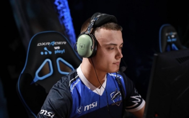 Seized покинул Vega Squadron Фото № 0 Seized покинул Vega Squadron Фото № 0