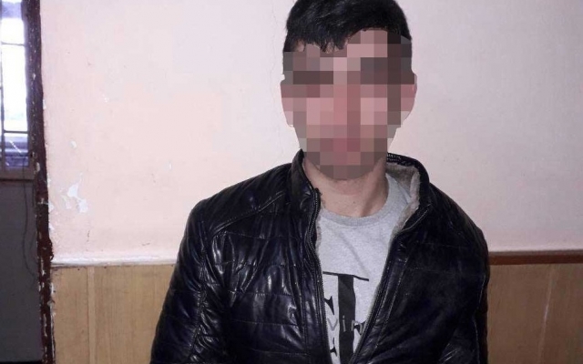 В Днепре на улице ограбили подростка Фото № 0 В Днепре на улице ограбили подростка Фото № 0