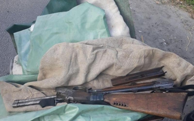 В Днепре полиция остановила вооруженного мотоциклиста Фото № 0 В Днепре полиция остановила вооруженного мотоциклиста Фото № 0