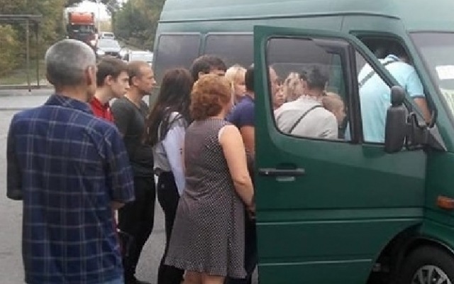 В Днепре на трех популярных маршрутах меняют перевозчиков Фото № 0 В Днепре на трех популярных маршрутах меняют перевозчиков Фото № 0