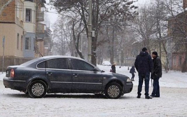 ДТП на Днепропетровщине: авто сбило девушку Фото № 0 ДТП на Днепропетровщине: авто сбило девушку Фото № 0