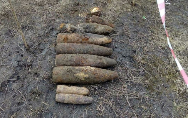 На Днепропетровщине пиротехники обезвредили боеприпасы Фото № 0 На Днепропетровщине пиротехники обезвредили боеприпасы Фото № 0