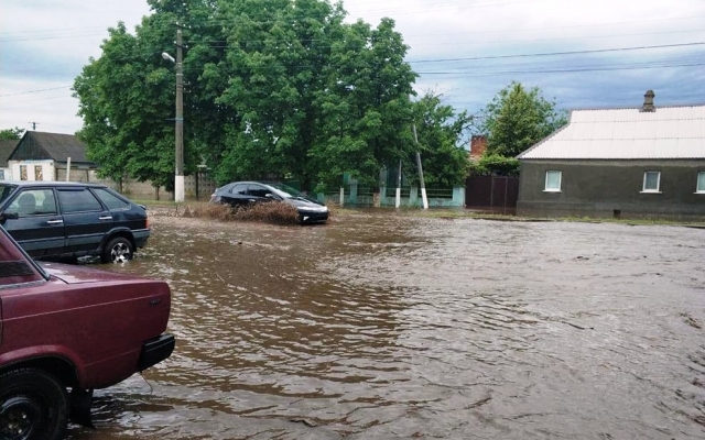 На Днепропетровщине четвертый раз за декаду затопило райцентр Фото № 0 На Днепропетровщине четвертый раз за декаду затопило райцентр Фото № 0