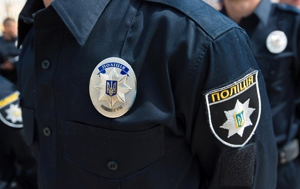 На Днепропетровщине сотрудника полиции уличили в продаже наркотиков Фото № 0 На Днепропетровщине сотрудника полиции уличили в продаже наркотиков Фото № 0