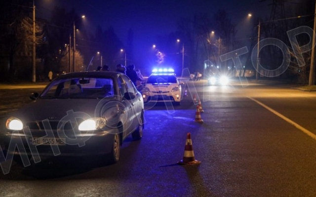 В Днепре под колёса автомобиля попал ребёнок Фото № 0 В Днепре под колёса автомобиля попал ребёнок Фото № 0