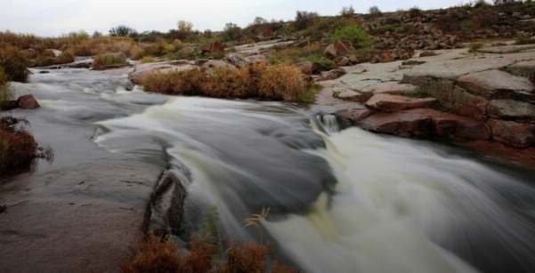 В Днепропетровской области течёт единственный степной водопад в Украине Фото № 1 В Днепропетровской области течёт единственный степной водопад в Украине Фото № 1