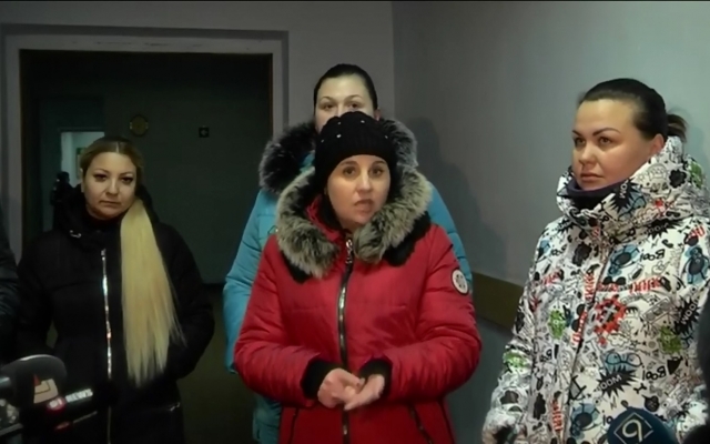 В Днепре родители не пускают детей в школу из-за грибка Фото № 0 В Днепре родители не пускают детей в школу из-за грибка Фото № 0