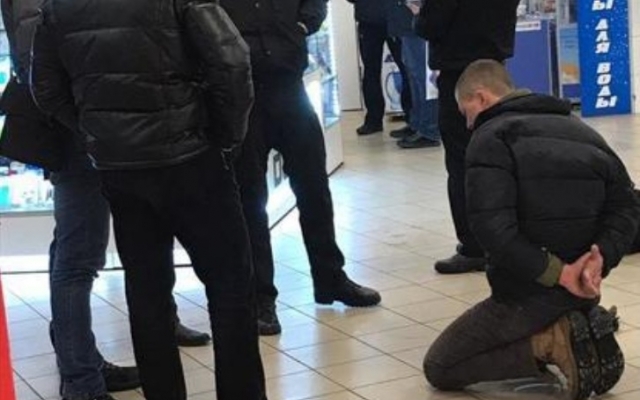 Житель Днепропетровщины попался на краже мяса в магазине Фото № 0 Житель Днепропетровщины попался на краже мяса в магазине Фото № 0
