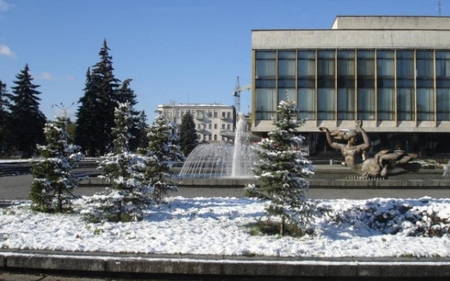 На Днепропетровщине театралам уменьшат зарплату Фото № 0 На Днепропетровщине театралам уменьшат зарплату Фото № 0