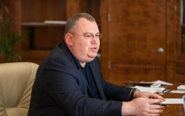 Валентин Резниченко поздравил педагогов с Днем учителя Фото № 0 Валентин Резниченко поздравил педагогов с Днем учителя Фото № 0