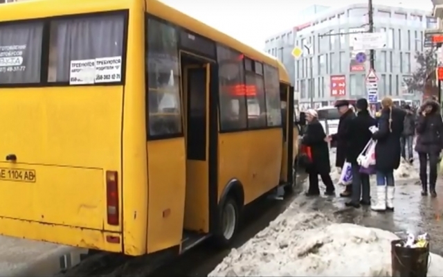 В Днепре проверяют маршрутные такси Фото № 0 В Днепре проверяют маршрутные такси Фото № 0