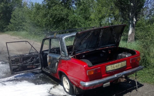 На Днепропетровщине ликвидировано возгорание автомобиля Фото № 0 На Днепропетровщине ликвидировано возгорание автомобиля Фото № 0