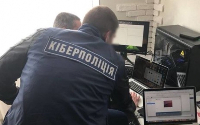 Жителя Днепропетровщины хотят посадить за съемку в кинотеатре Фото № 0 Жителя Днепропетровщины хотят посадить за съемку в кинотеатре Фото № 0