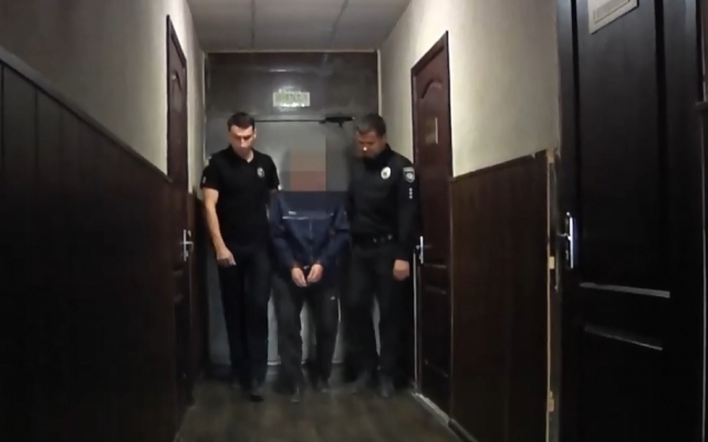В Днепре мужчина стрелял в соседа из ружья Фото № 0 В Днепре мужчина стрелял в соседа из ружья Фото № 0