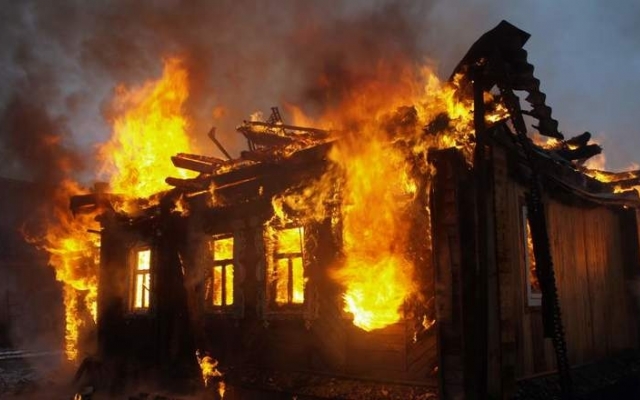 Пожар на Днепропетровщине: в одноэтажном доме сгорел мужчина Фото № 0 Пожар на Днепропетровщине: в одноэтажном доме сгорел мужчина Фото № 0